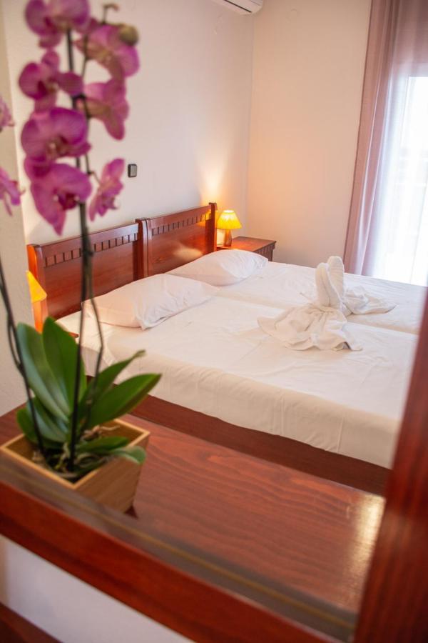 Mokos Rooms Perdhika Exteriör bild